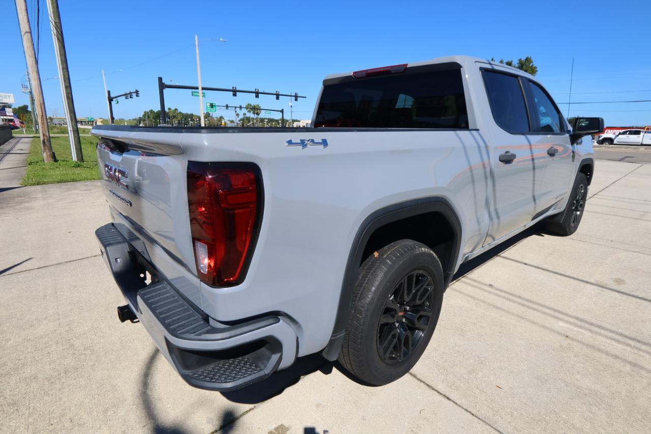 GMC Sierra 1500 4WD Crew Cab 147" Pro 2024