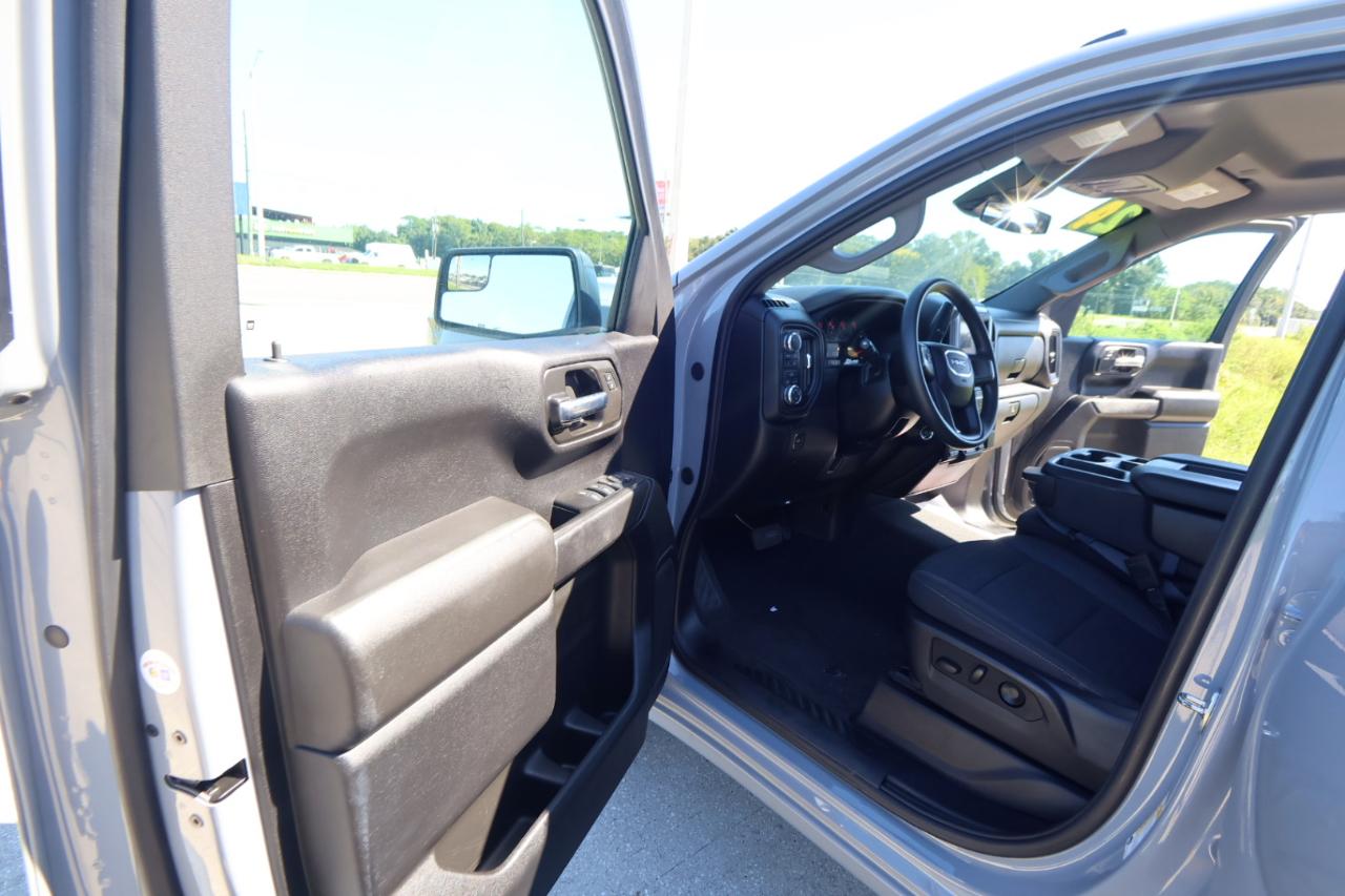 GMC Sierra 1500 4WD Crew Cab 147" Pro 2024