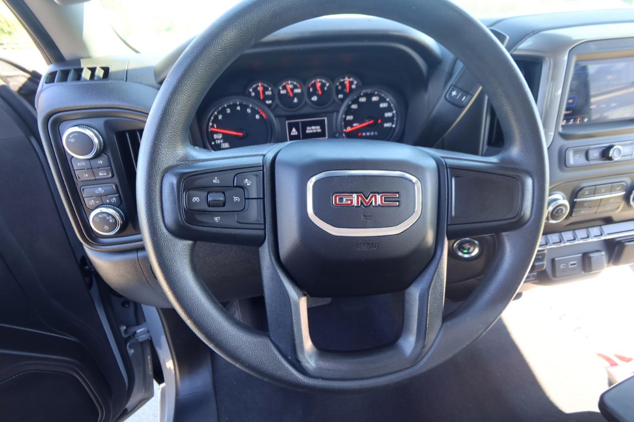 GMC Sierra 1500 4WD Crew Cab 147" Pro 2024