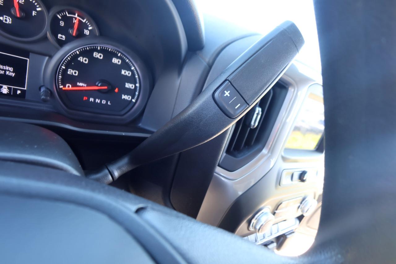 GMC Sierra 1500 4WD Crew Cab 147" Pro 2024