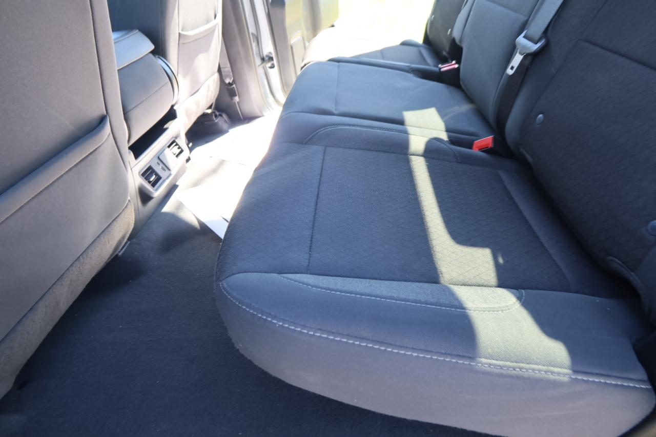 GMC Sierra 1500 4WD Crew Cab 147" Pro 2024