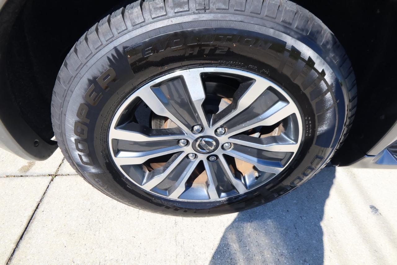 Nissan Armada 4x4 SL 2017