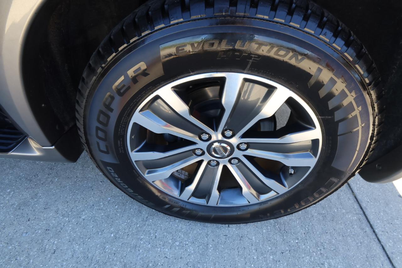 Nissan Armada 4x4 SL 2017