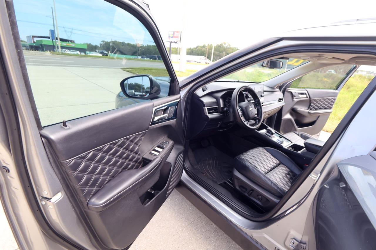 Mitsubishi Outlander SEL S-AWC 2022