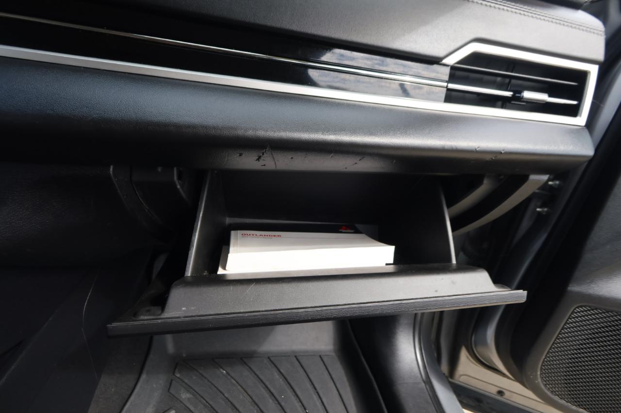 Mitsubishi Outlander SEL S-AWC 2022