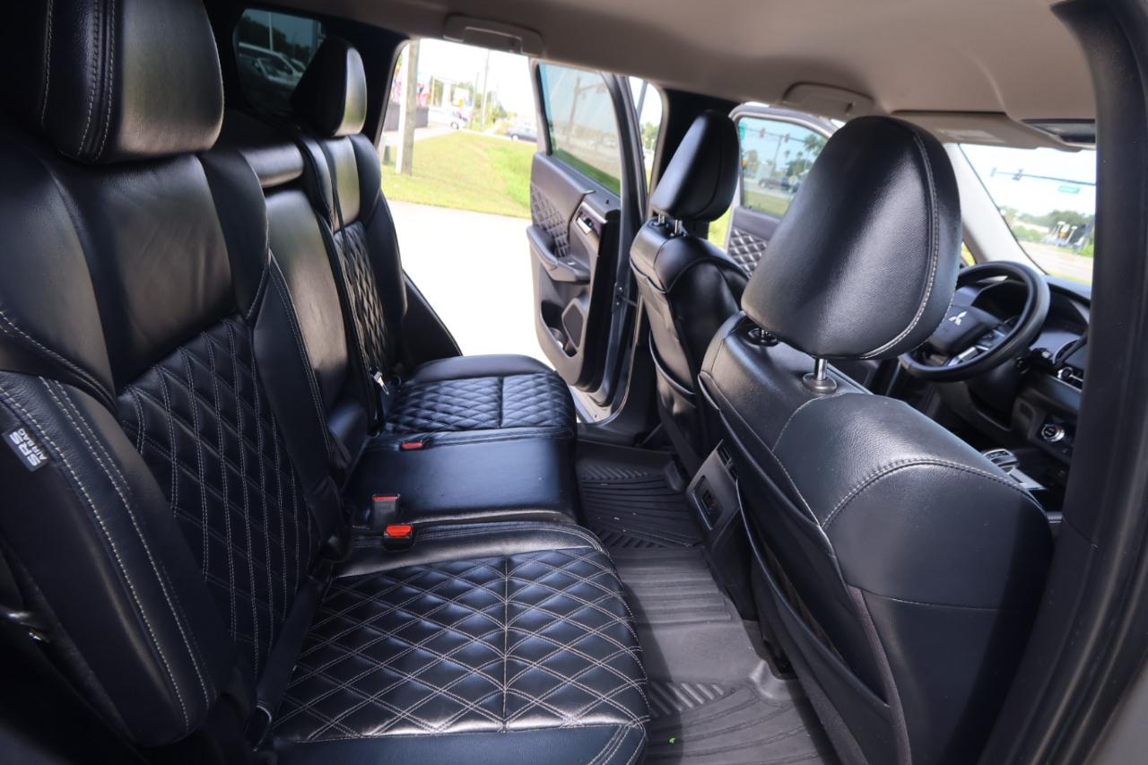 Mitsubishi Outlander SEL S-AWC 2022
