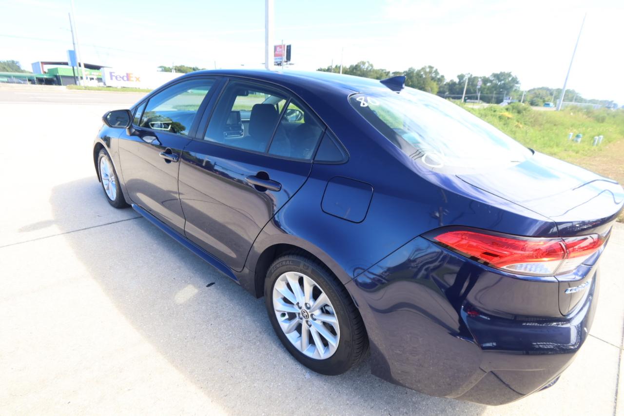 Toyota Corolla LE CVT (Natl) 2022