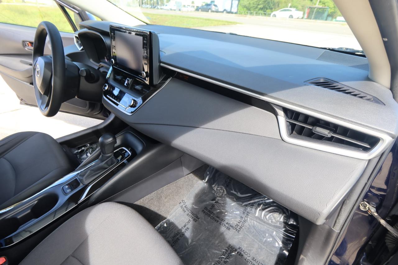 Toyota Corolla LE CVT (Natl) 2022