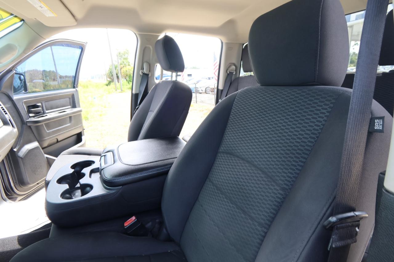 RAM 1500 Classic Express 4x4 Quad Cab 6'4" Box 2019