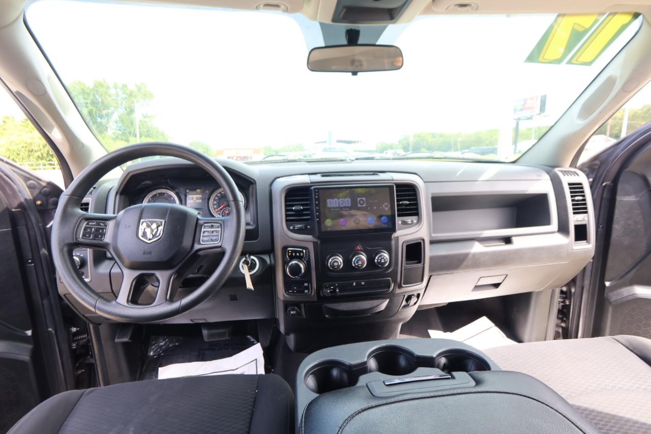 RAM 1500 Classic Express 4x4 Quad Cab 6'4" Box 2019