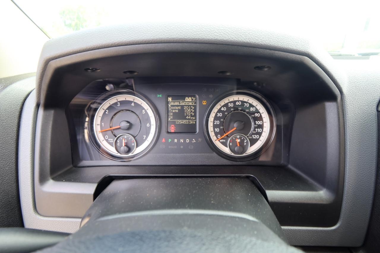 RAM 1500 Classic Express 4x4 Quad Cab 6'4" Box 2019