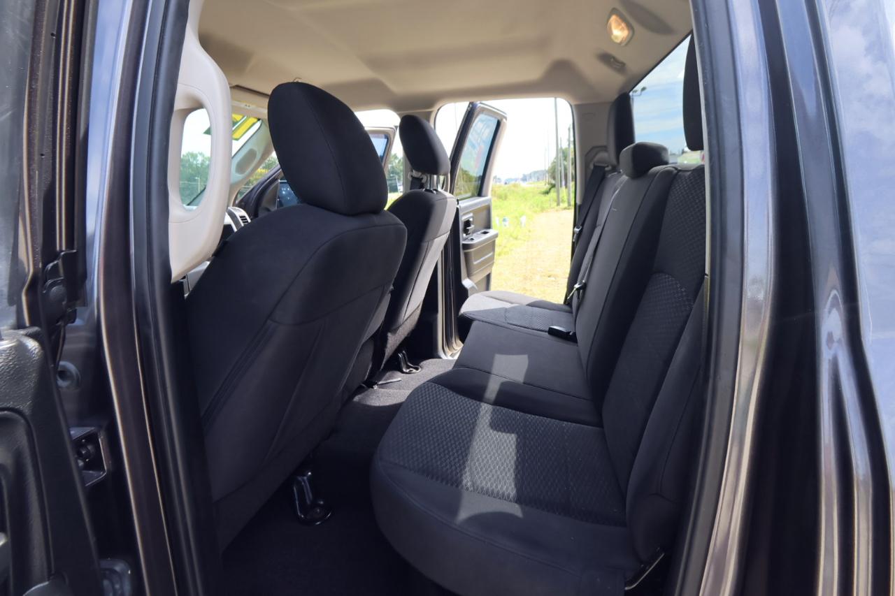 RAM 1500 Classic Express 4x4 Quad Cab 6'4" Box 2019