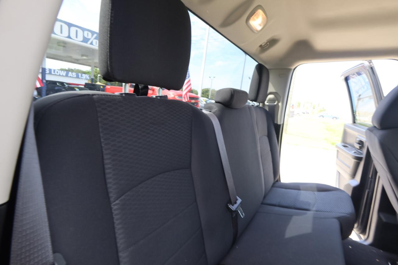 RAM 1500 Classic Express 4x4 Quad Cab 6'4" Box 2019