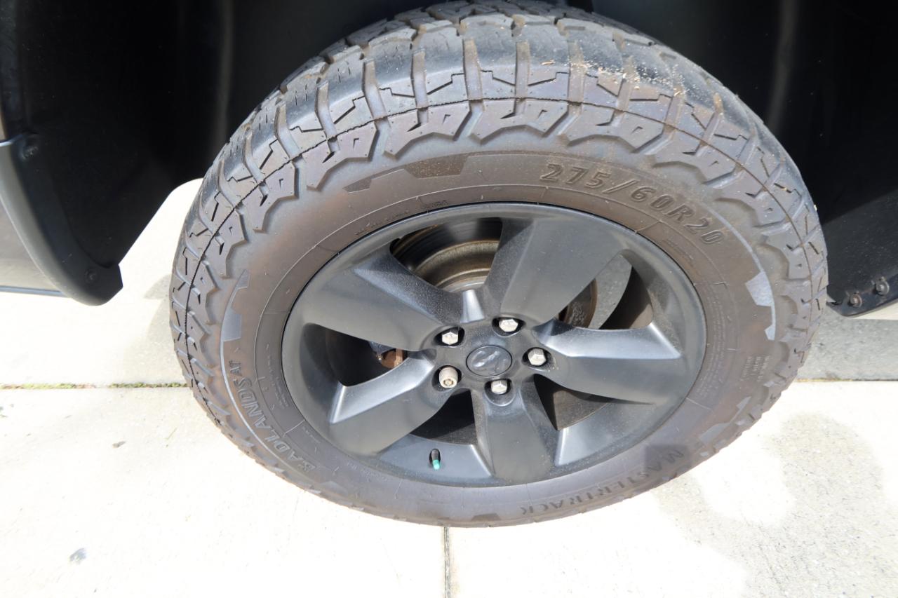 RAM 1500 Classic Express 4x4 Quad Cab 6'4" Box 2019