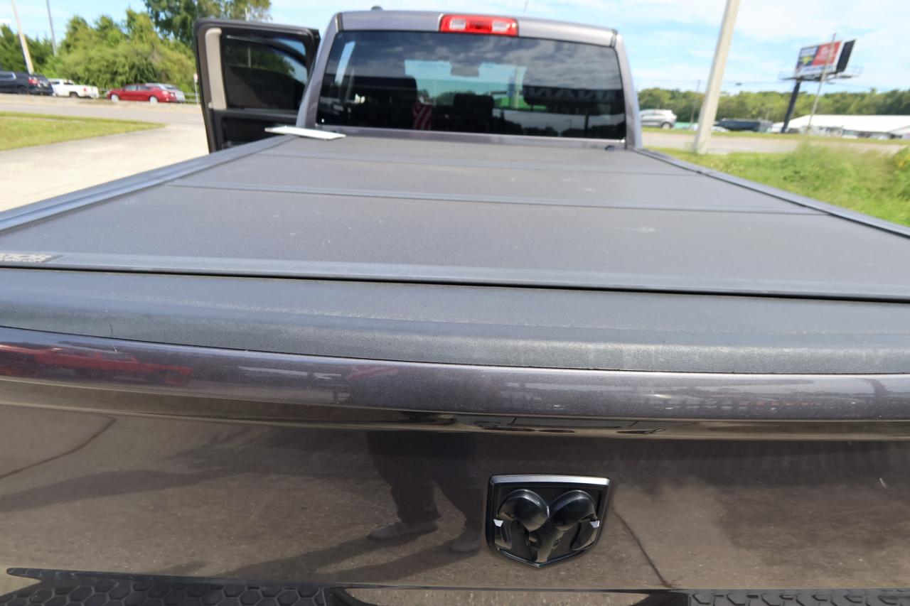 RAM 1500 Classic Express 4x4 Quad Cab 6'4" Box 2019