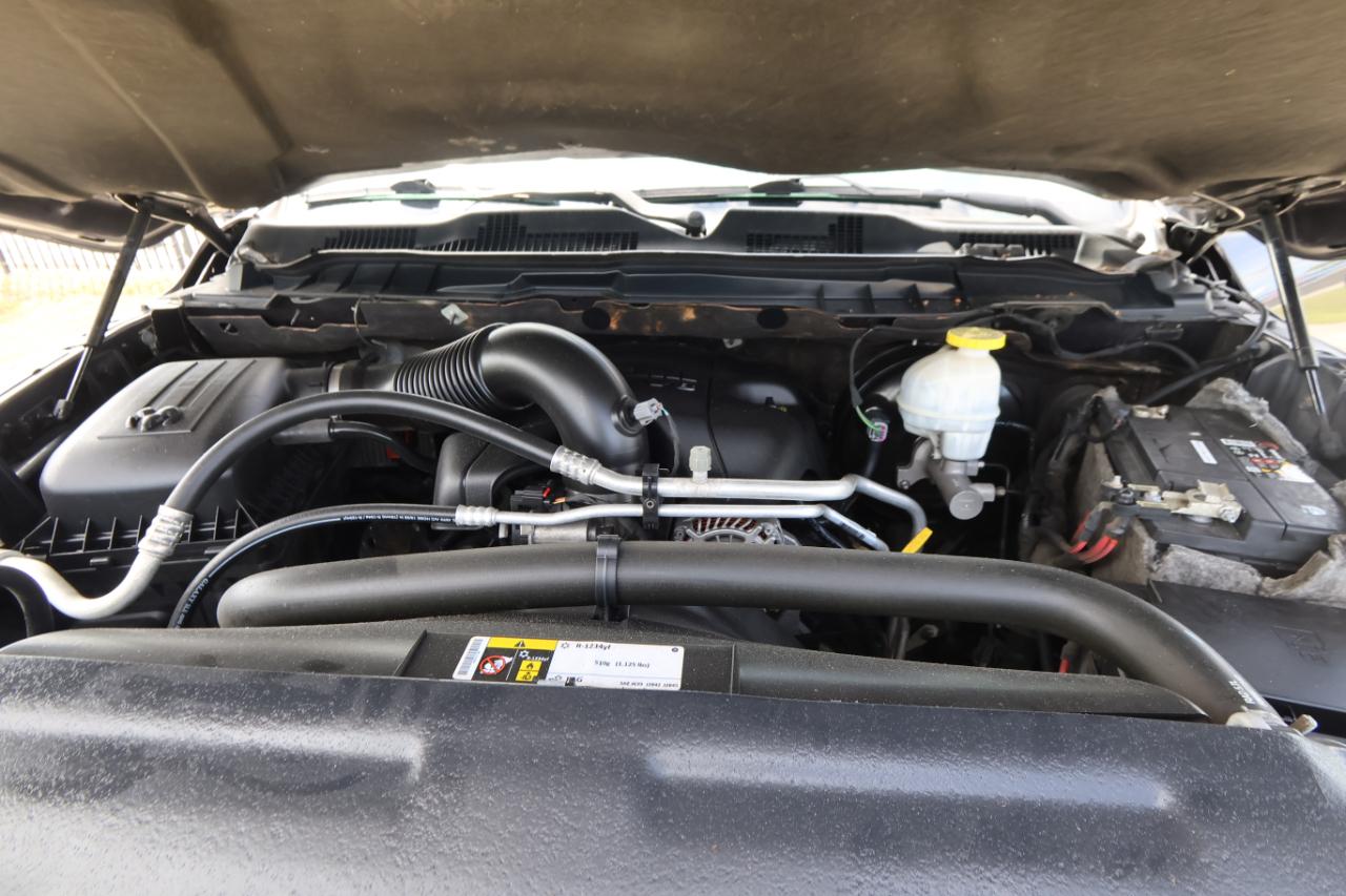RAM 1500 Classic Express 4x4 Quad Cab 6'4" Box 2019