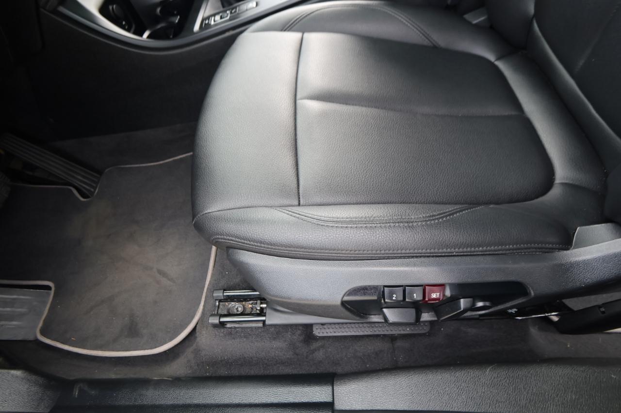 BMW X1 xDrive28i Sports Activity Vehicle 2021