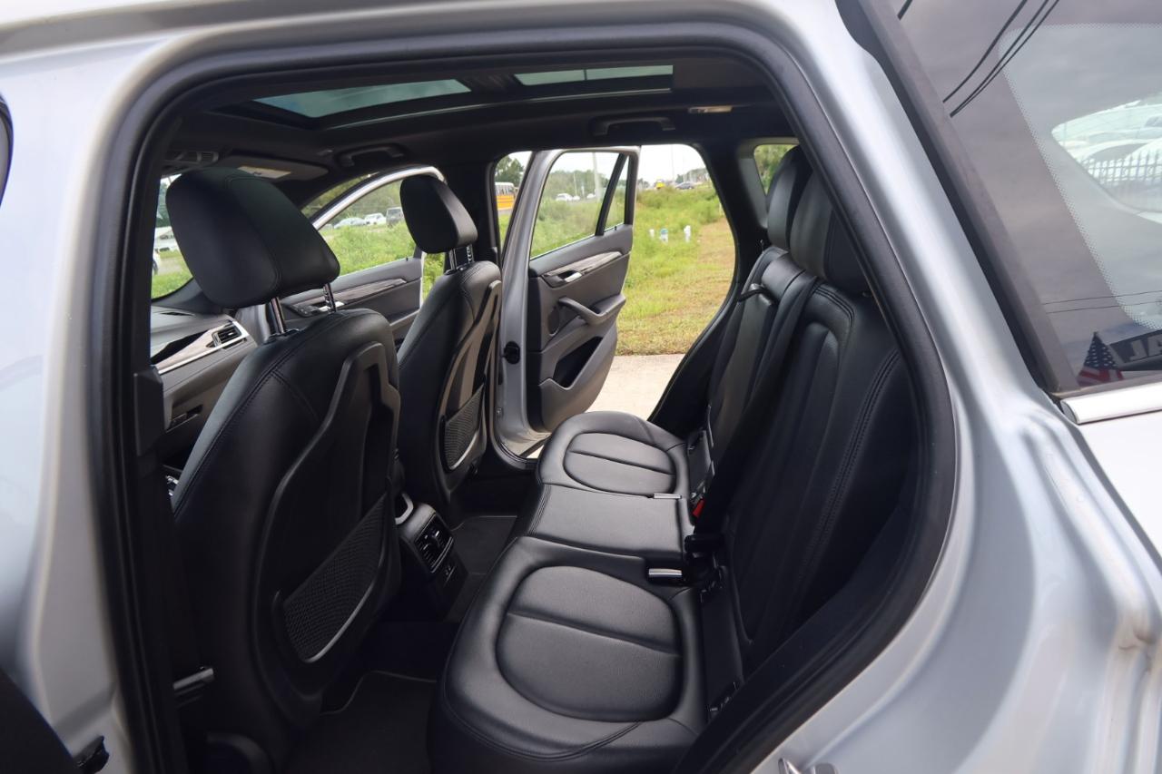 BMW X1 xDrive28i Sports Activity Vehicle 2021