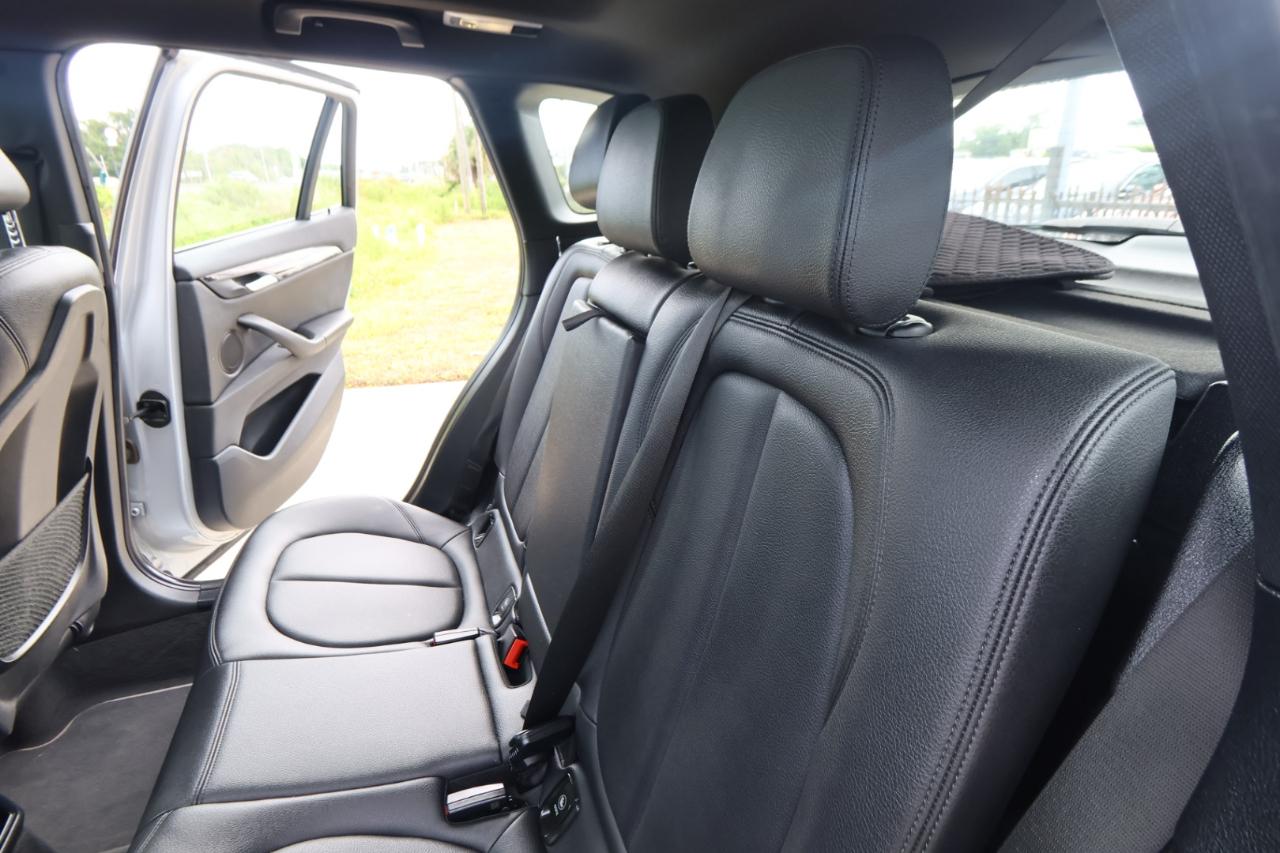 BMW X1 xDrive28i Sports Activity Vehicle 2021