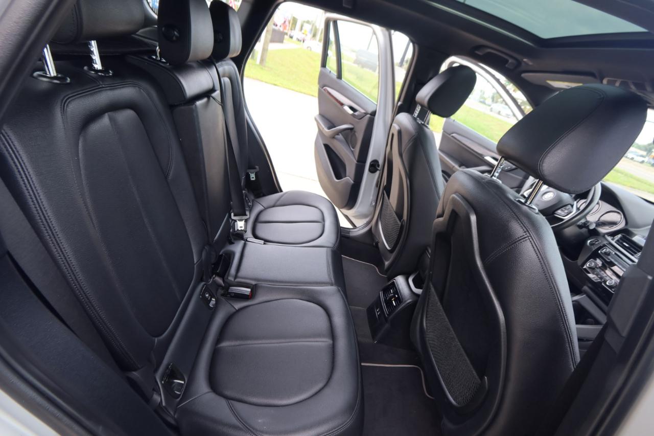 BMW X1 xDrive28i Sports Activity Vehicle 2021