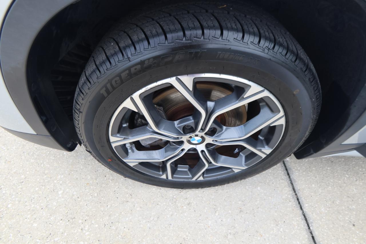 BMW X1 xDrive28i Sports Activity Vehicle 2021