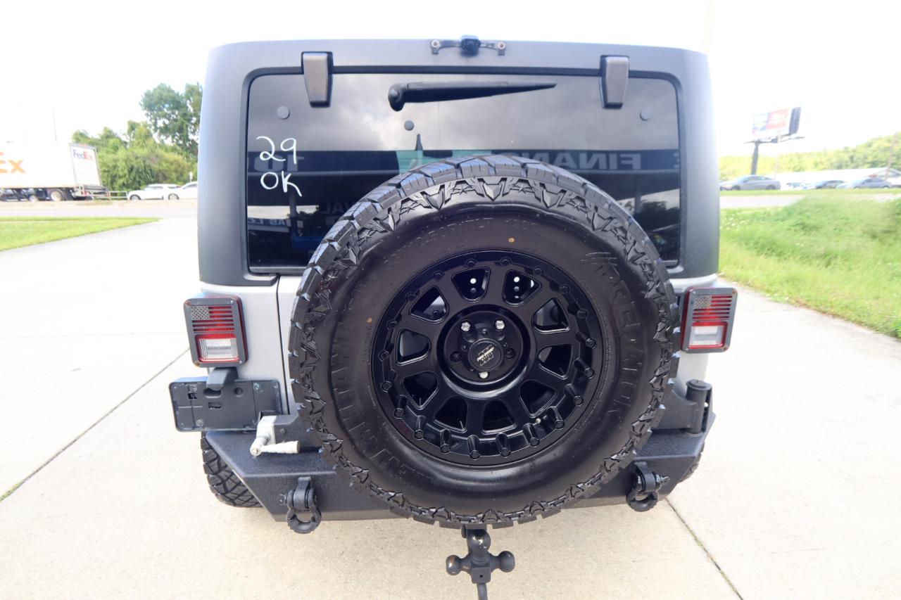 Jeep Wrangler Unlimited 4WD 4dr Sport 2016