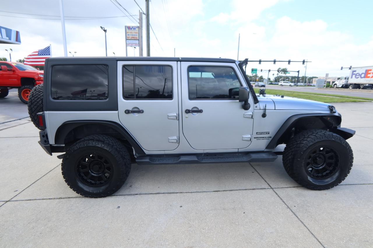 Jeep Wrangler Unlimited 4WD 4dr Sport 2016