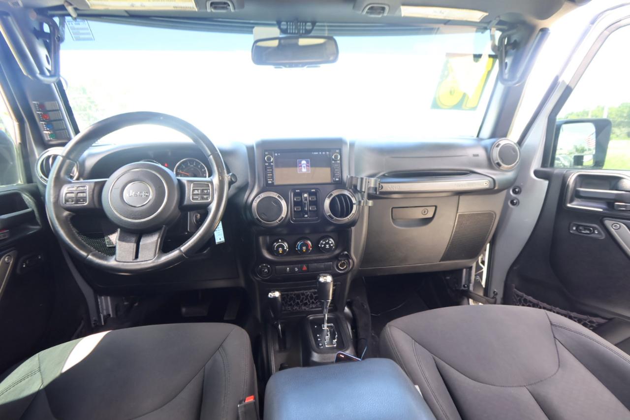 Jeep Wrangler Unlimited 4WD 4dr Sport 2016
