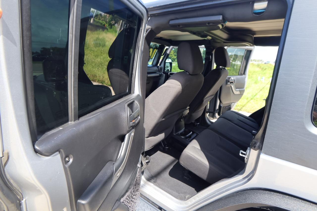 Jeep Wrangler Unlimited 4WD 4dr Sport 2016