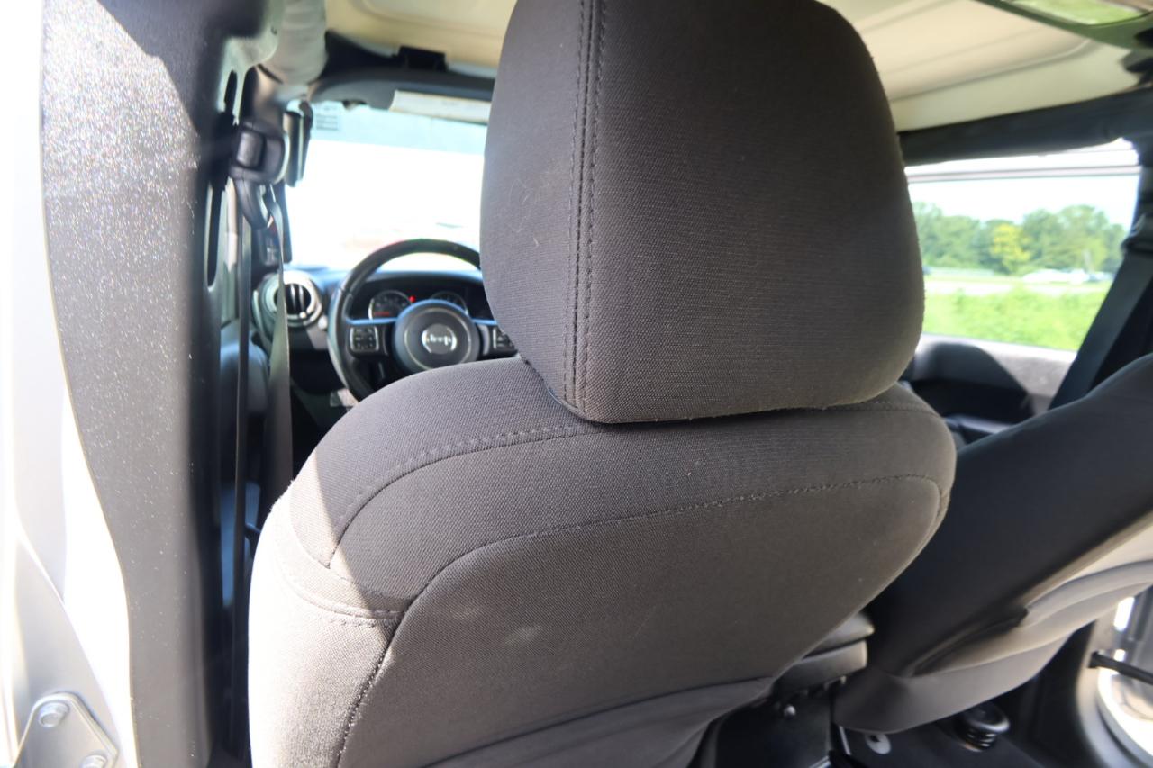 Jeep Wrangler Unlimited 4WD 4dr Sport 2016