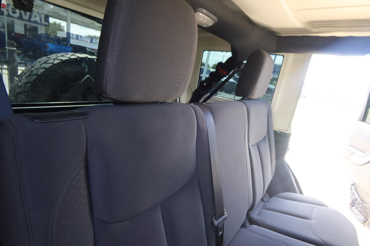 Jeep Wrangler Unlimited 4WD 4dr Sport 2016
