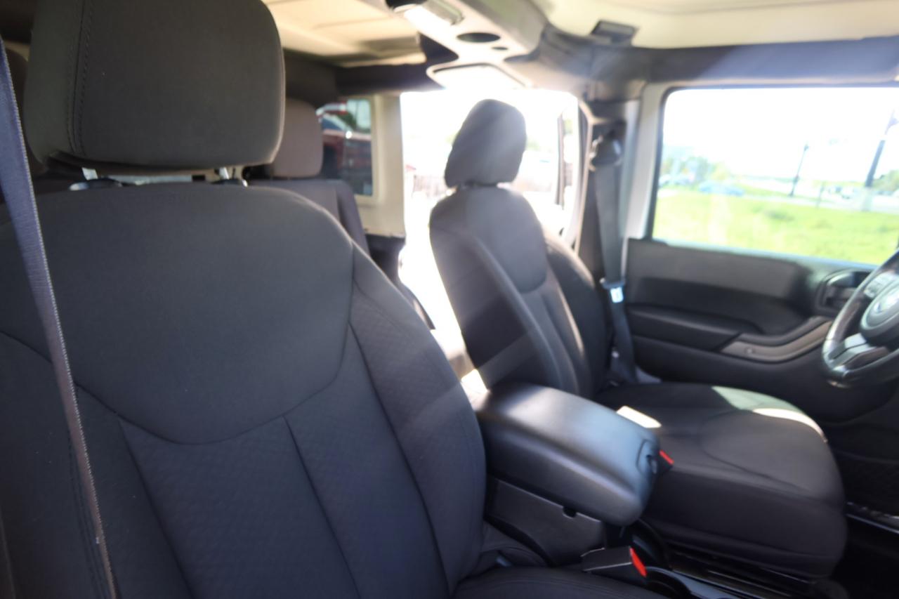 Jeep Wrangler Unlimited 4WD 4dr Sport 2016