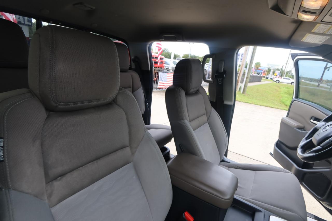 Nissan Frontier Crew Cab 4x2 SV Auto 2022