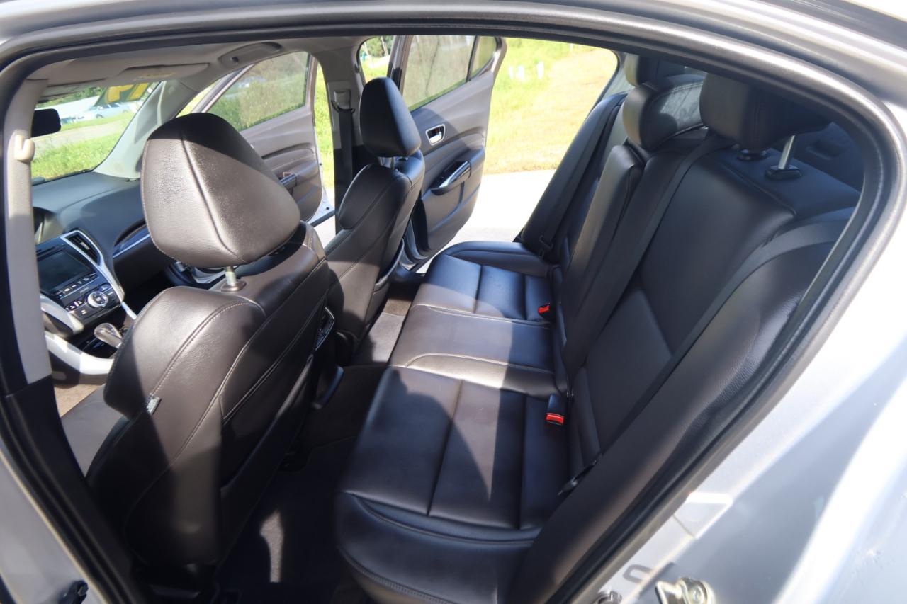 Acura TLX 2.4L FWD 2019