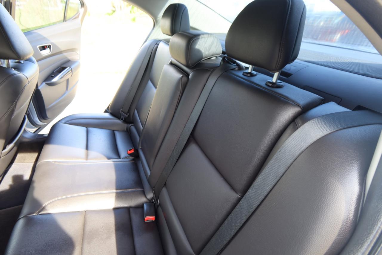 Acura TLX 2.4L FWD 2019