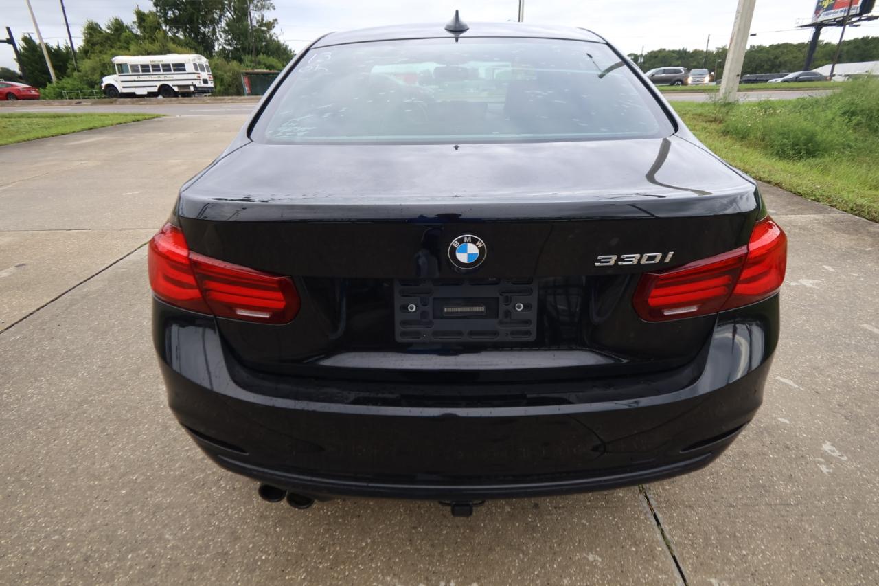 BMW 3 Series 330i Sedan 2018