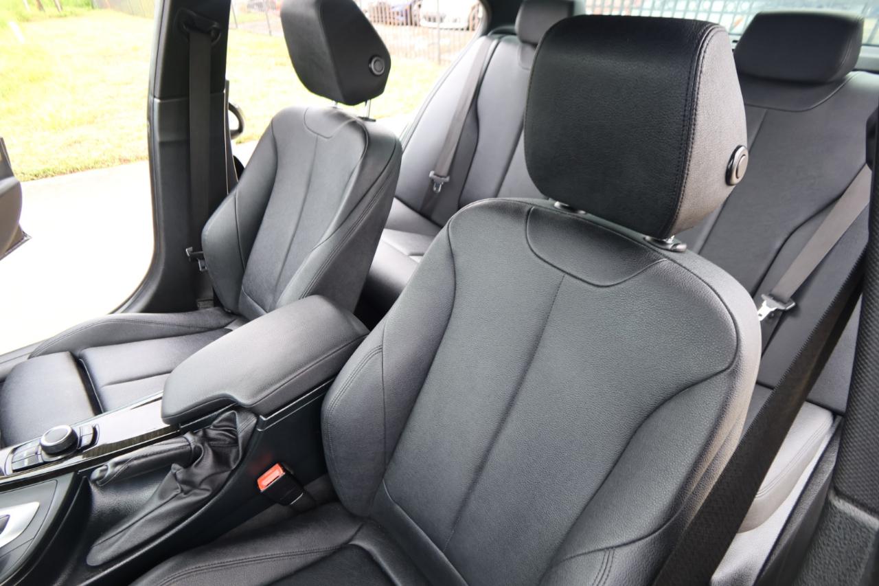 BMW 3 Series 330i Sedan 2018