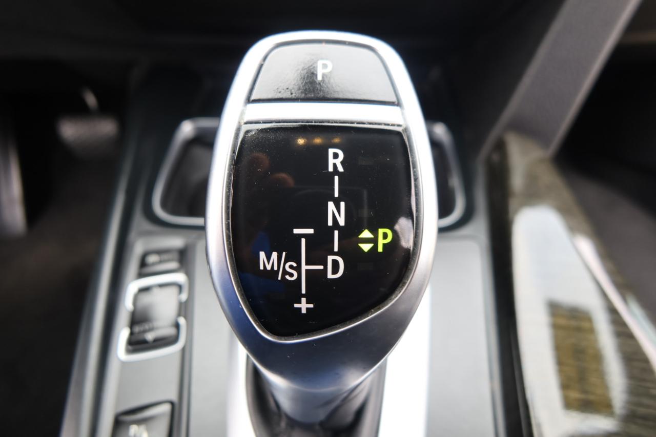 BMW 3 Series 330i Sedan 2018