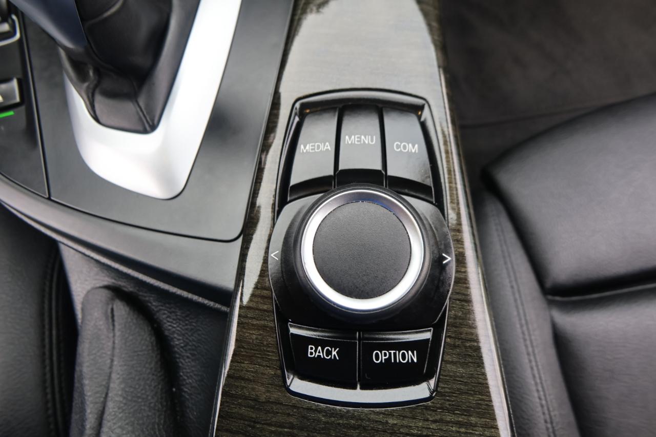 BMW 3 Series 330i Sedan 2018