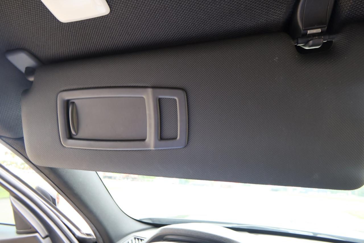 BMW 3 Series 330i Sedan 2018