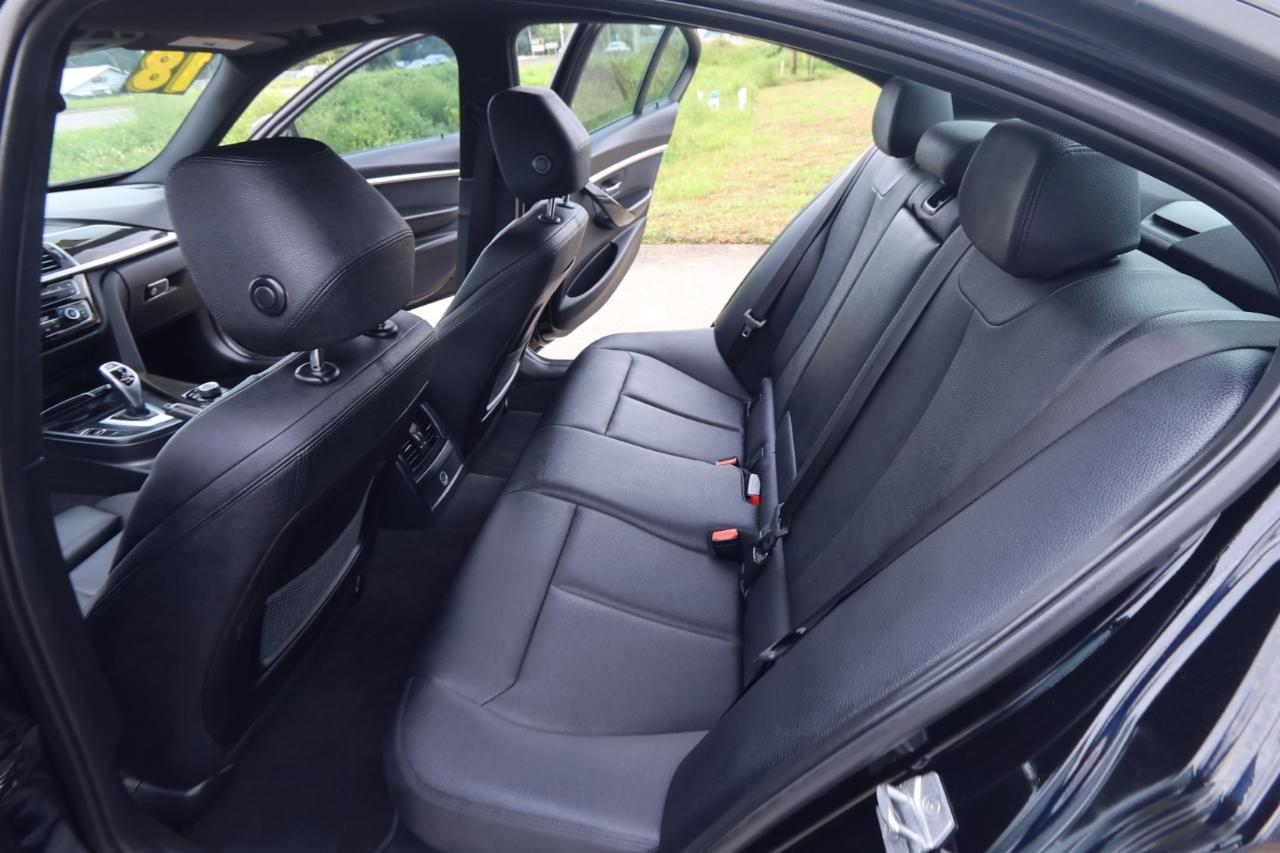 BMW 3 Series 330i Sedan 2018
