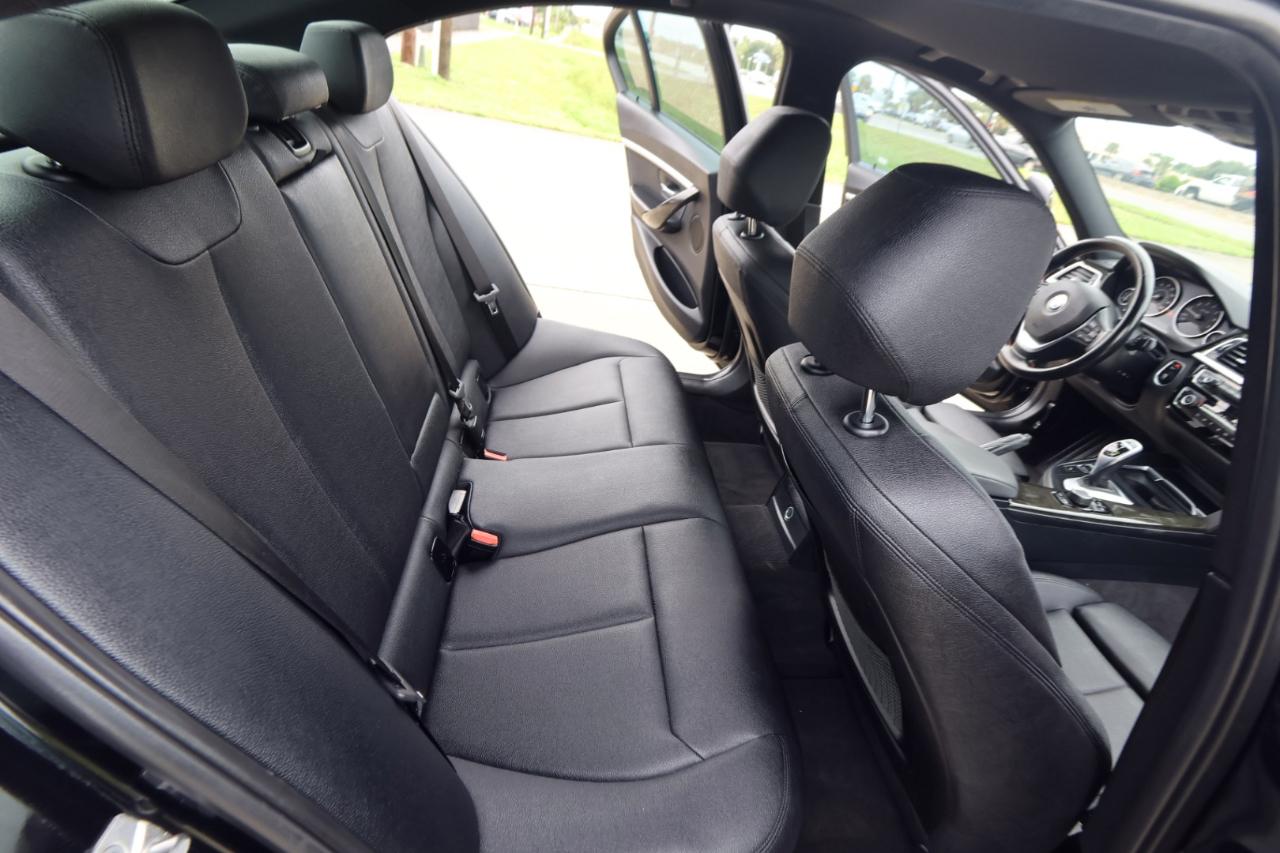 BMW 3 Series 330i Sedan 2018