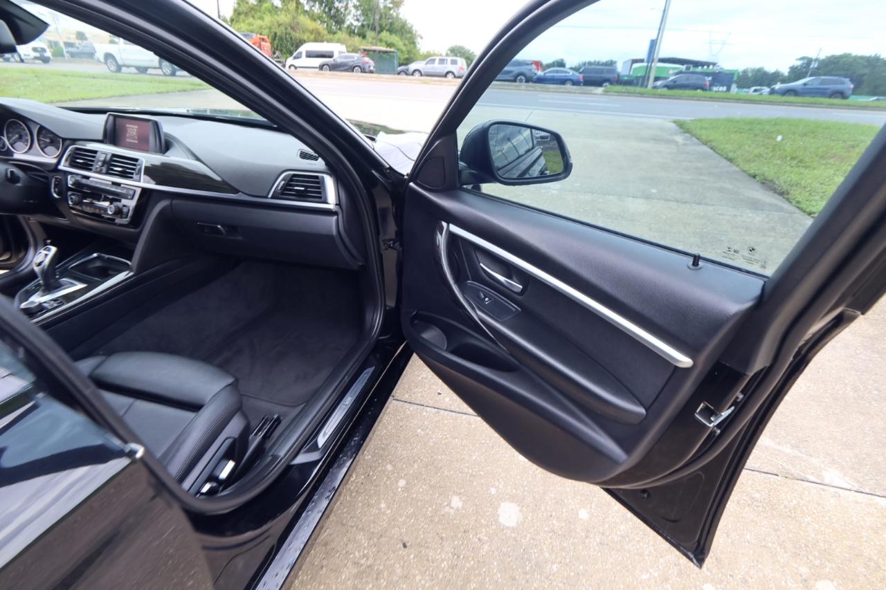 BMW 3 Series 330i Sedan 2018