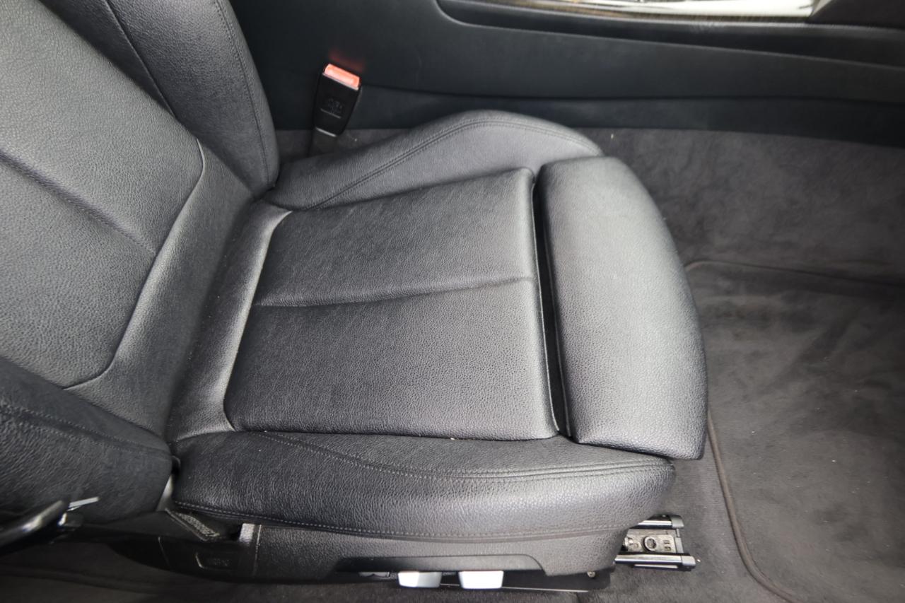 BMW 3 Series 330i Sedan 2018