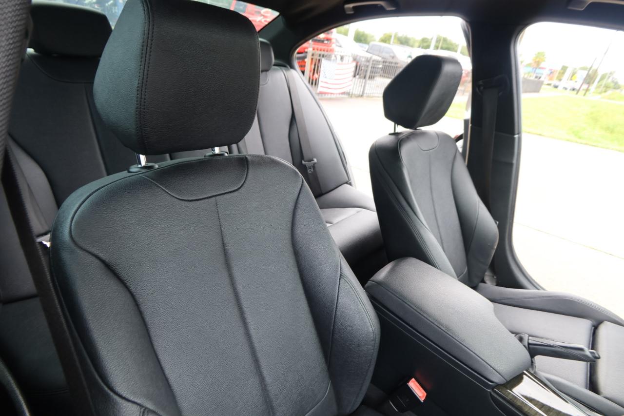 BMW 3 Series 330i Sedan 2018