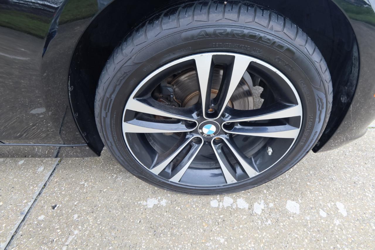 BMW 3 Series 330i Sedan 2018