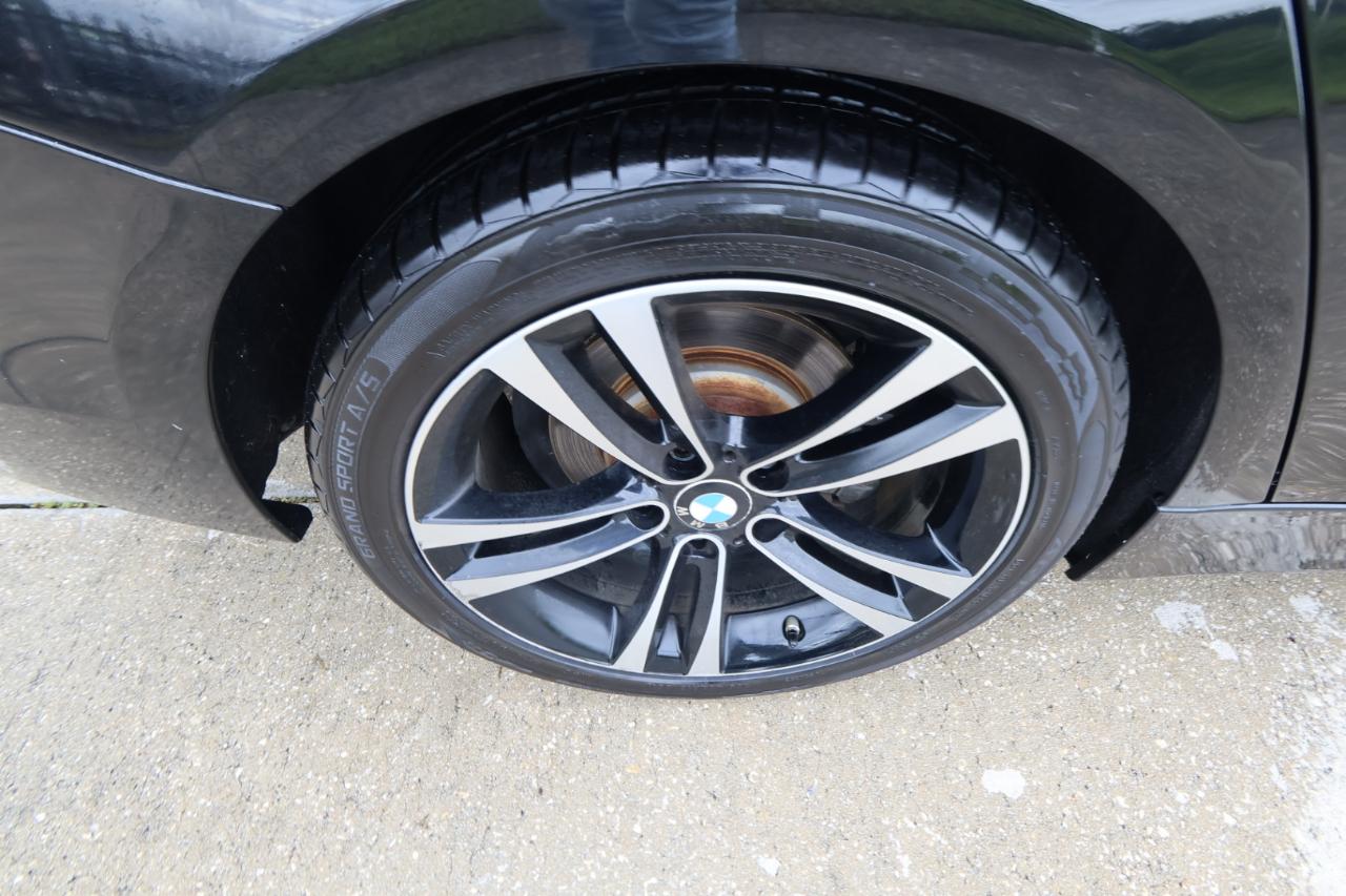 BMW 3 Series 330i Sedan 2018