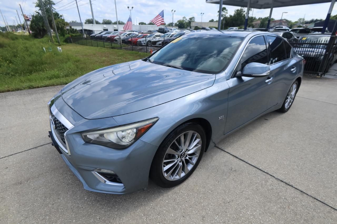 Infiniti Q50 3.0t LUXE RWD 2020
