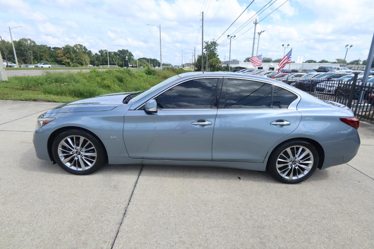 Infiniti Q50 3.0t LUXE RWD 2020