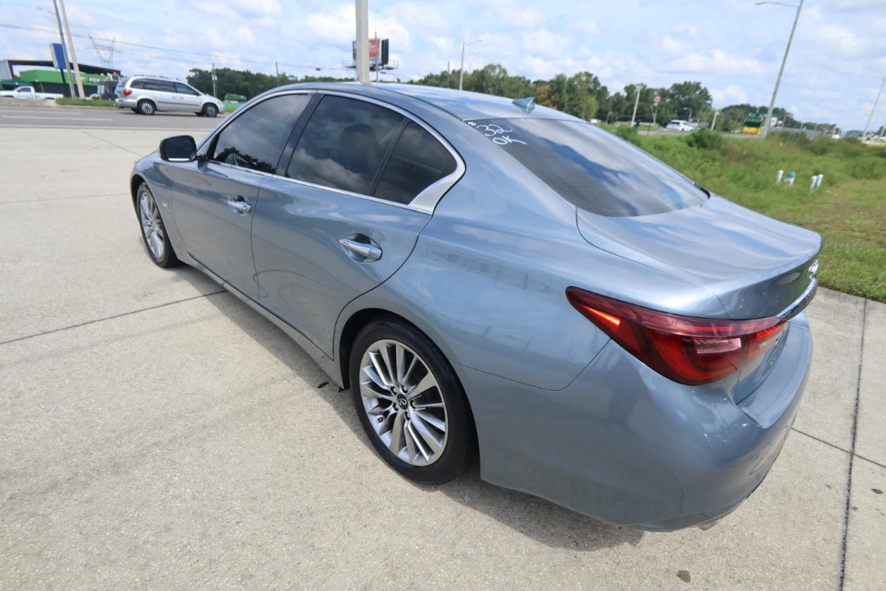 Infiniti Q50 3.0t LUXE RWD 2020